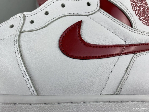 1 555088-103 Metallic Jordan Red Air Retro (2017) 0715